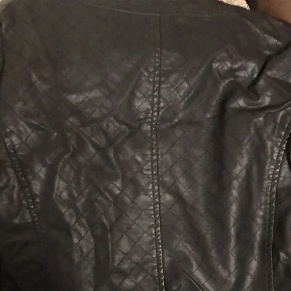 NWOT. Skies are Blue. Size L. Faux leather dressy jacket. Zips in front - Picture 5 of 7